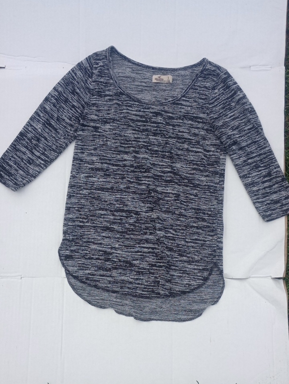 Small Hollister Heathered Gray Scoop Neck Long Sleeve Shirt Fall  *Irregular*